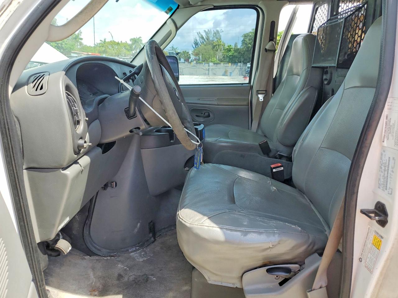 Ford E-250