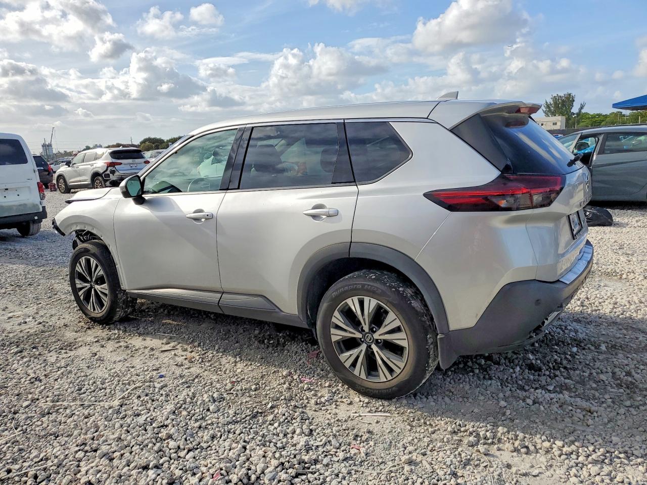 Nissan Rogue Sv