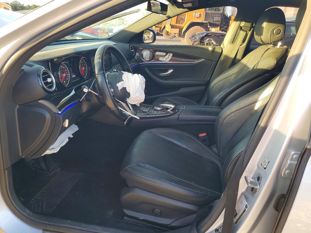 Mercedes-Benz E-Class 300