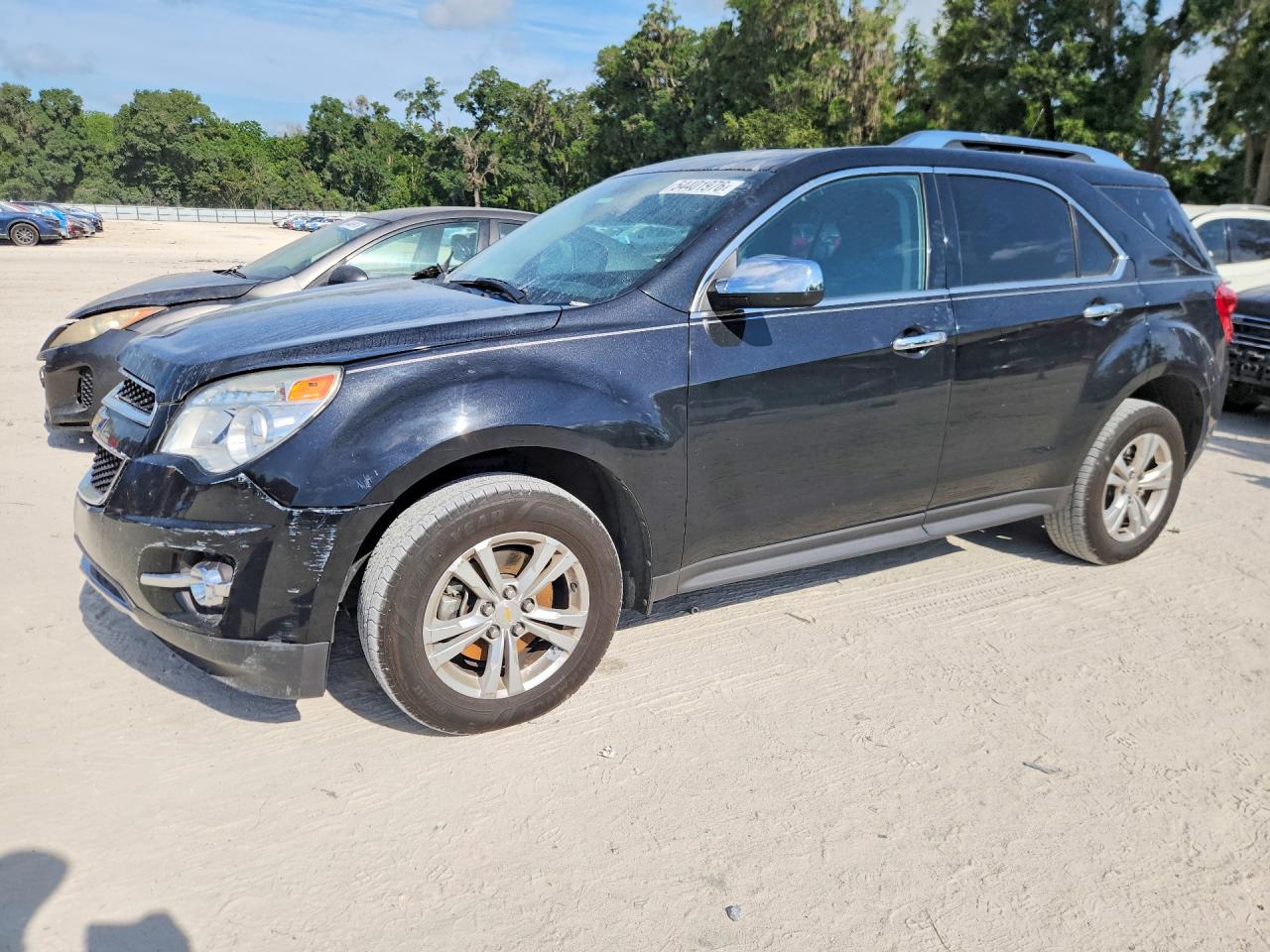 Salvage Chevrolet Equinox Image