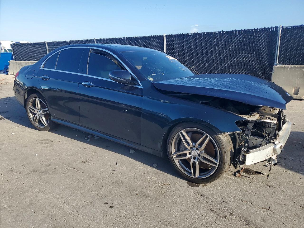 Mercedes-Benz E-Class 300