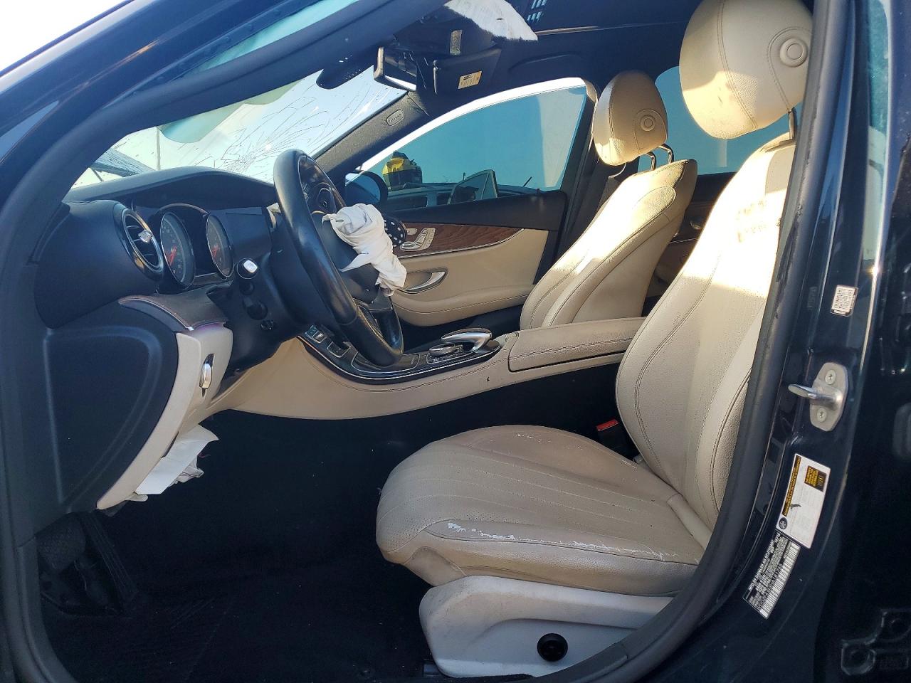 Mercedes-Benz E-Class 300