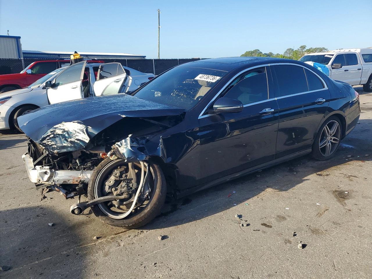 Salvage Mercedes-Benz E-Class Image