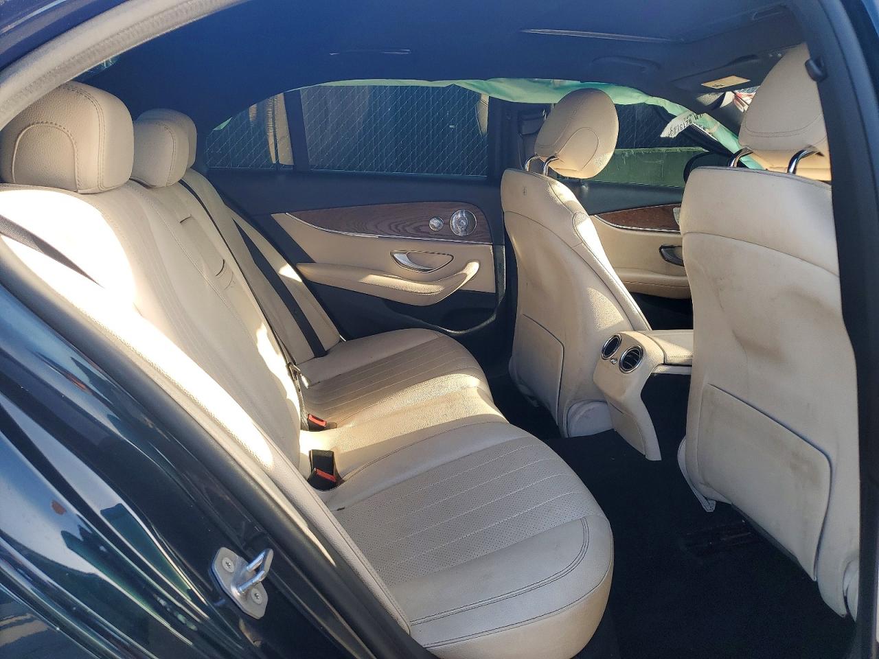 Mercedes-Benz E-Class 300