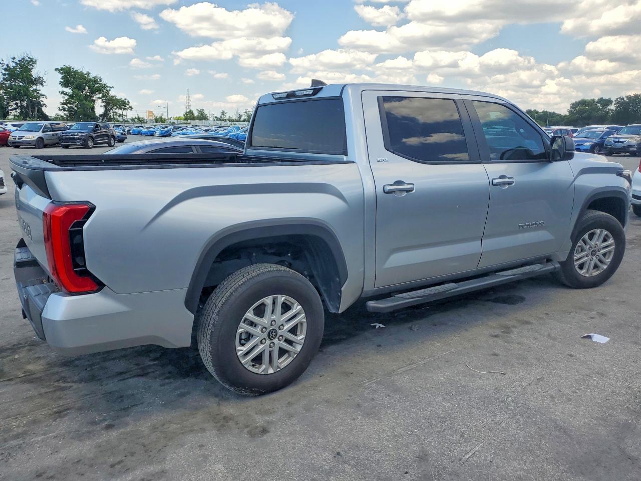 Toyota Tundra Sr5