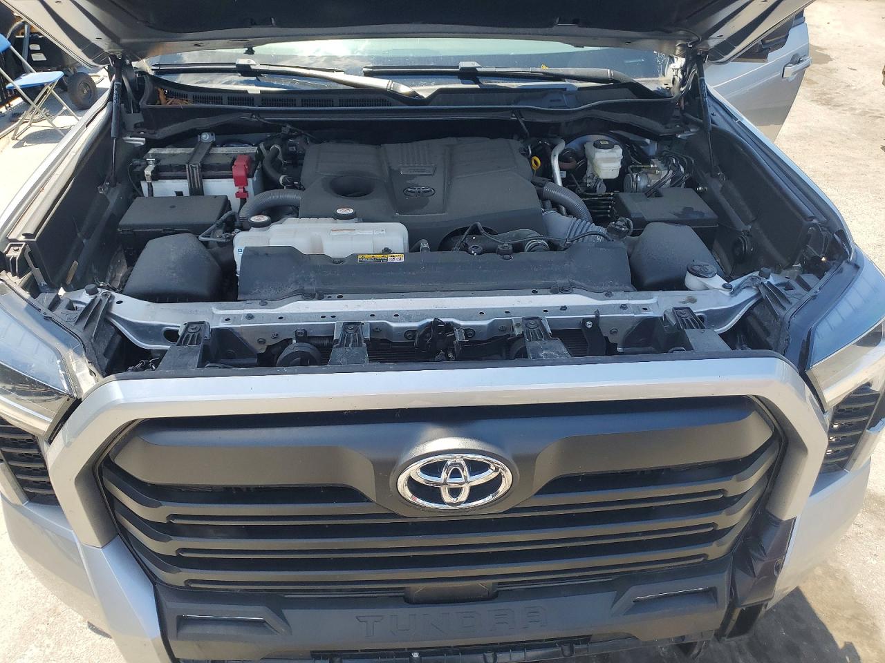 Toyota Tundra Sr5