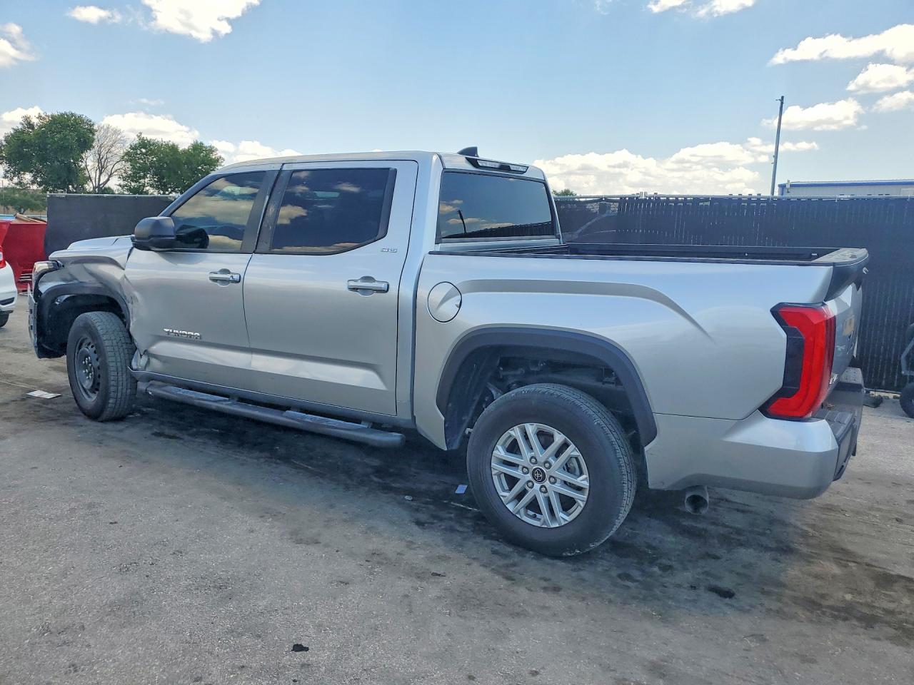 Toyota Tundra Sr5