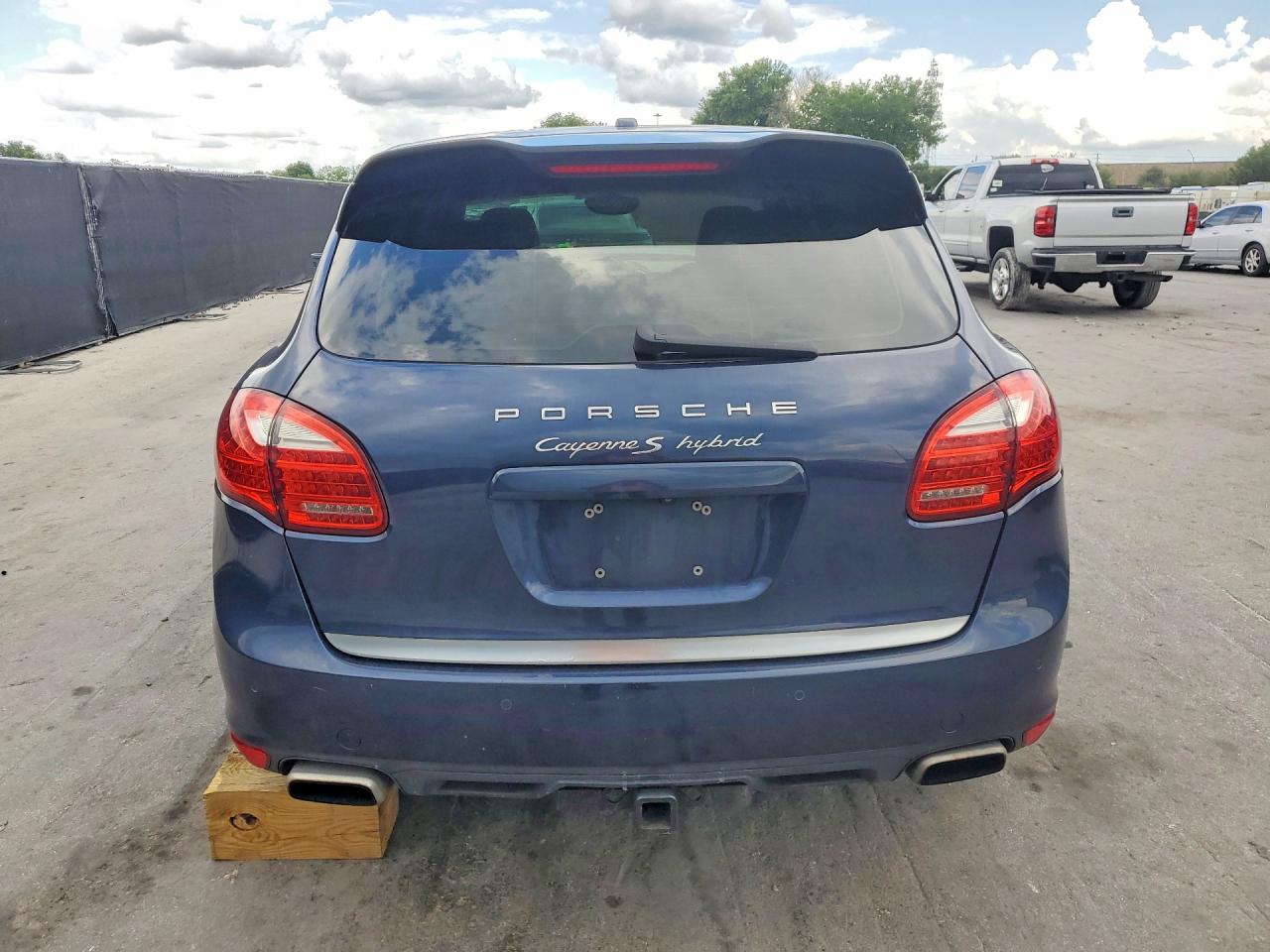 Porsche Cayenne S Hybrid