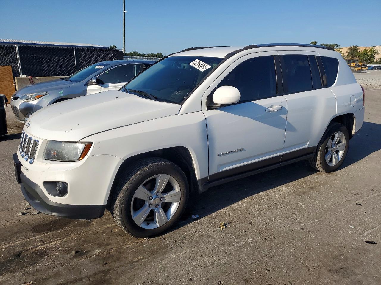 Salvage Jeep Compass Image
