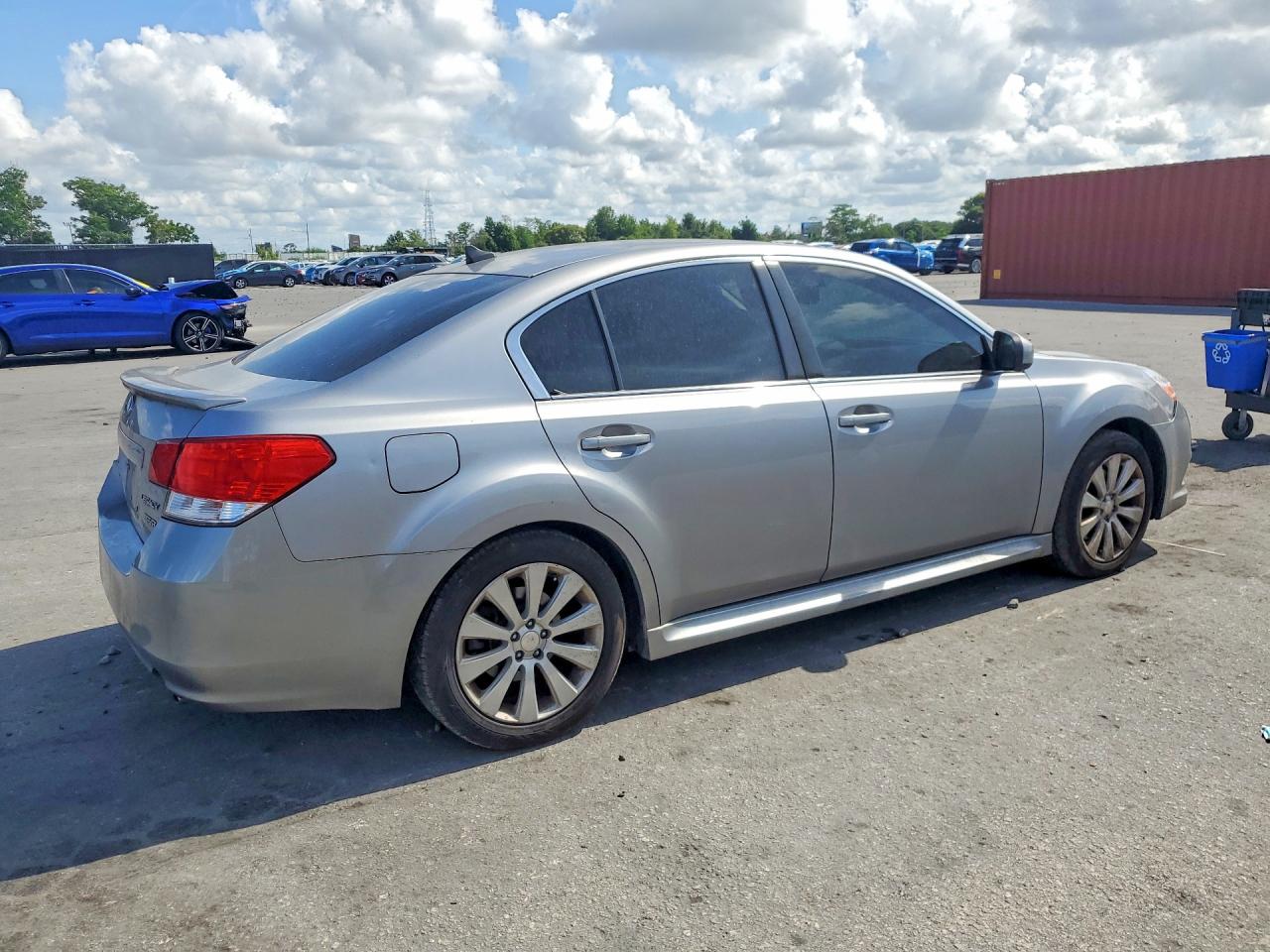 Subaru Legacy 3.6r Limited