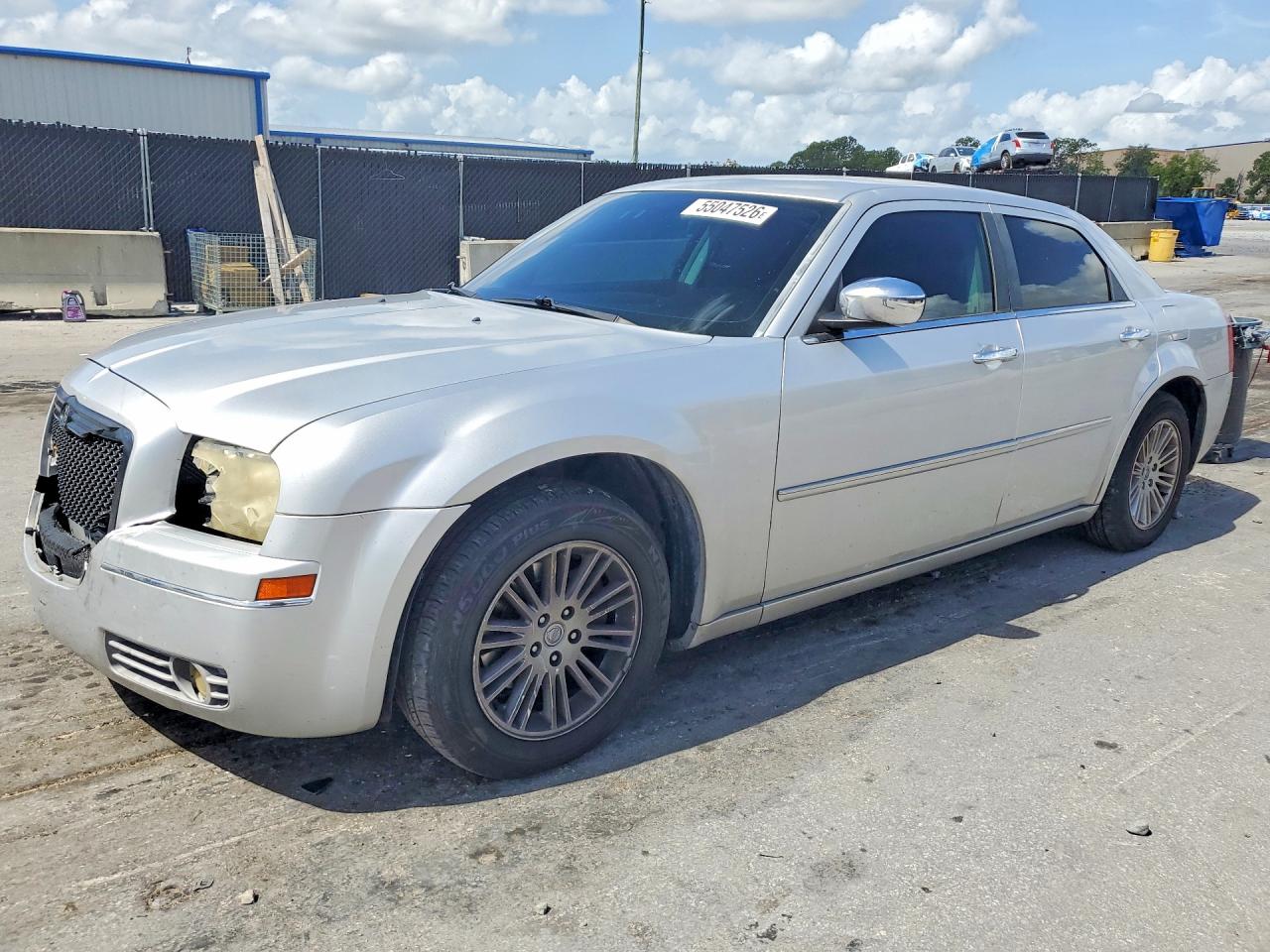 Salvage Chrysler 300 Image