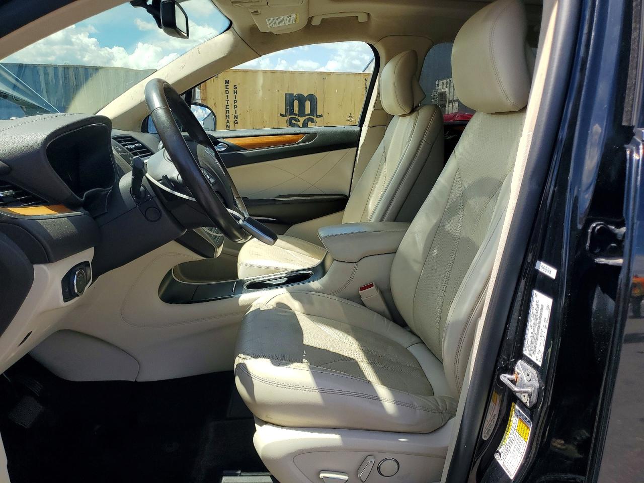 Lincoln MKZ Reserve
