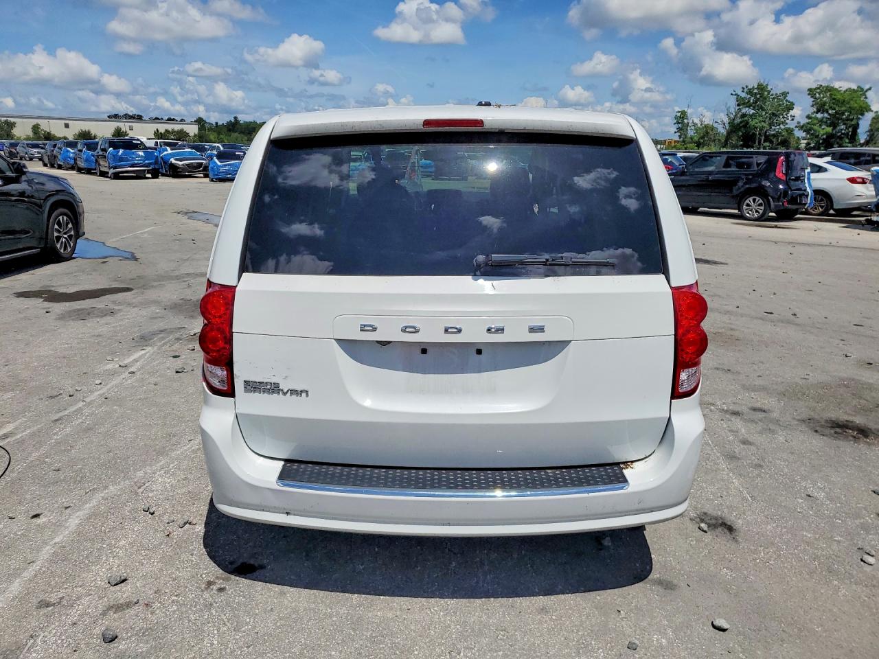 Dodge Caravan Se
