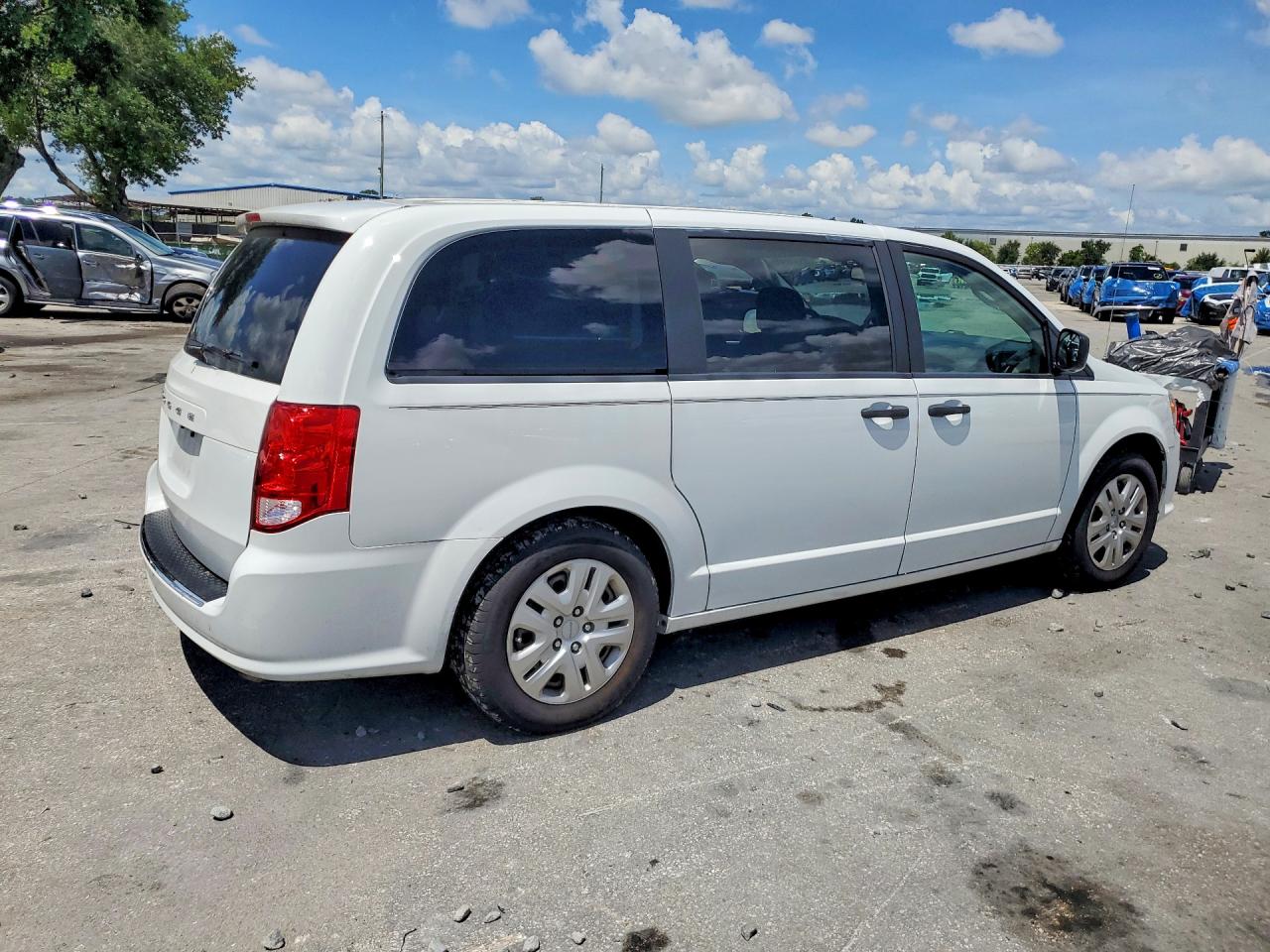 Dodge Caravan Se