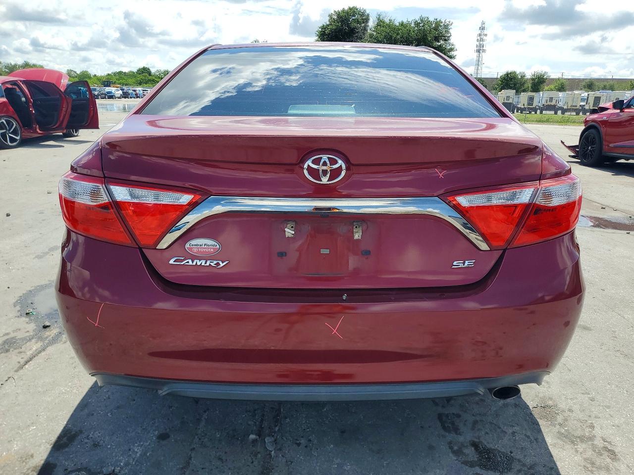 Toyota Camry Se
