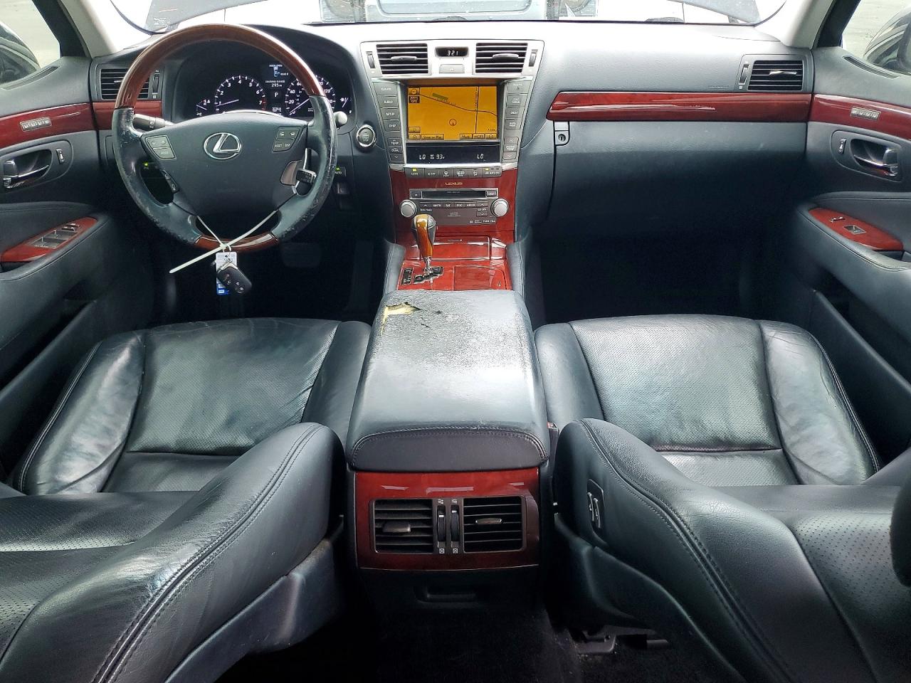 Lexus LS 460