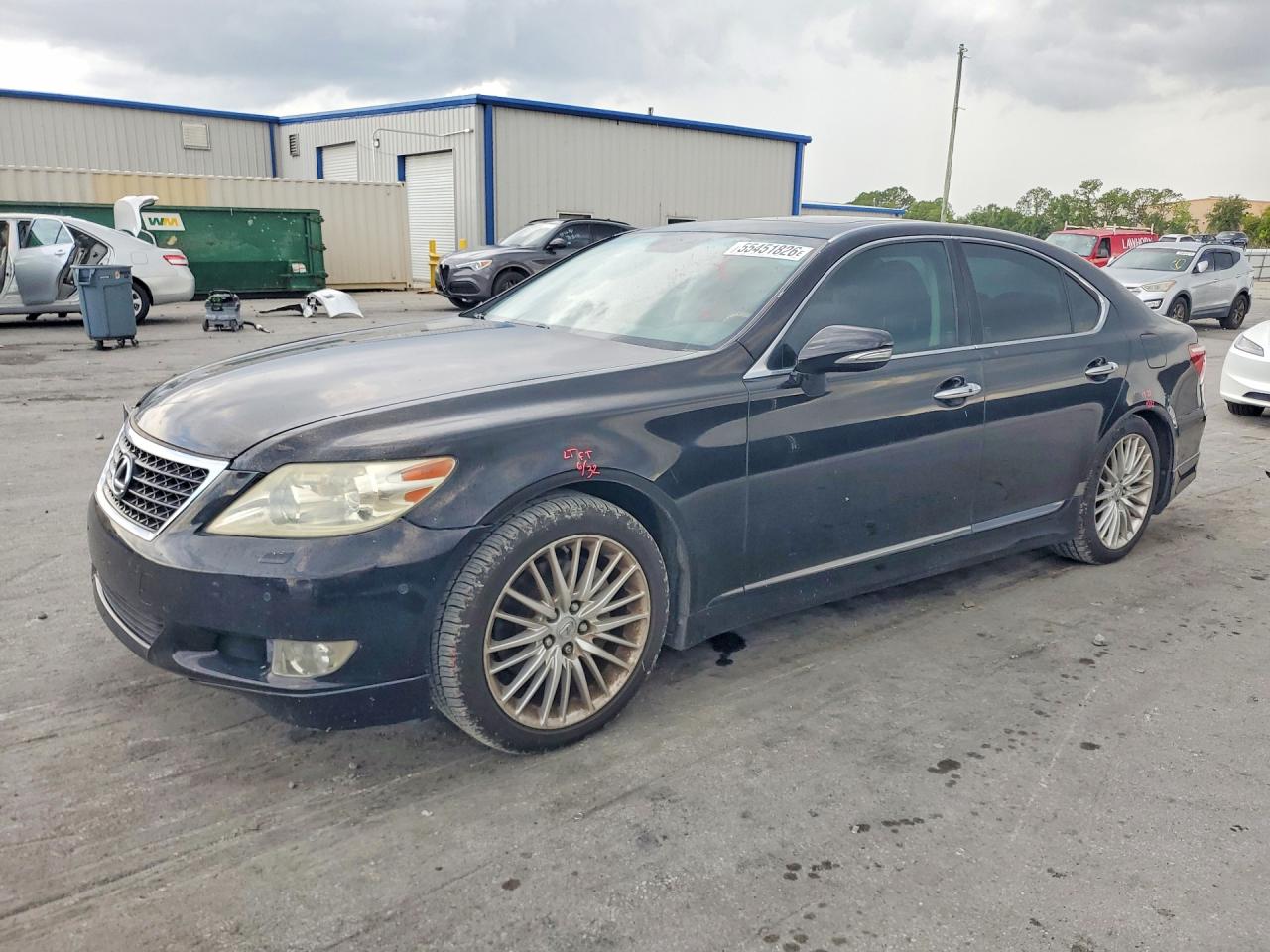 Salvage Lexus LS Image