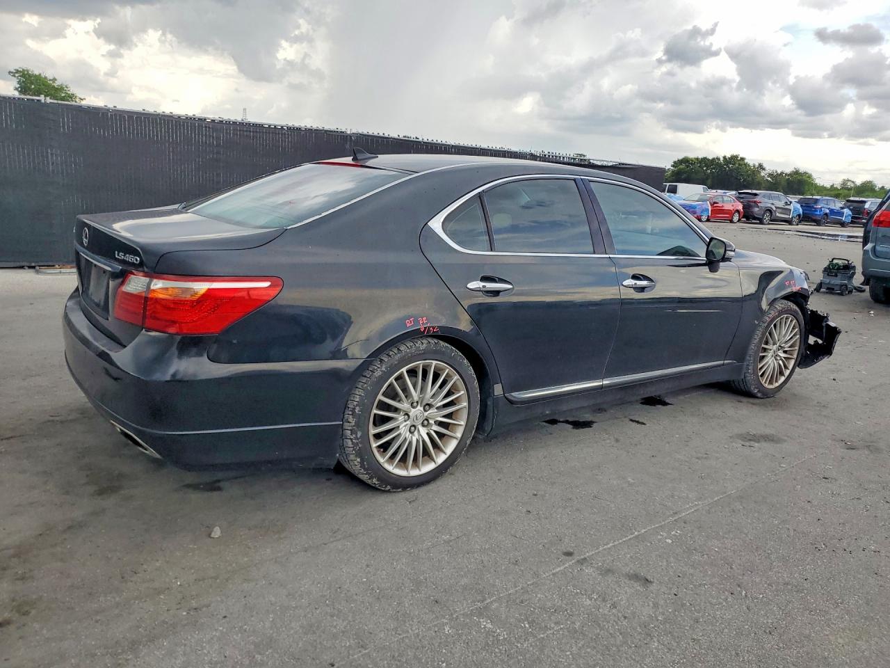 Lexus LS 460