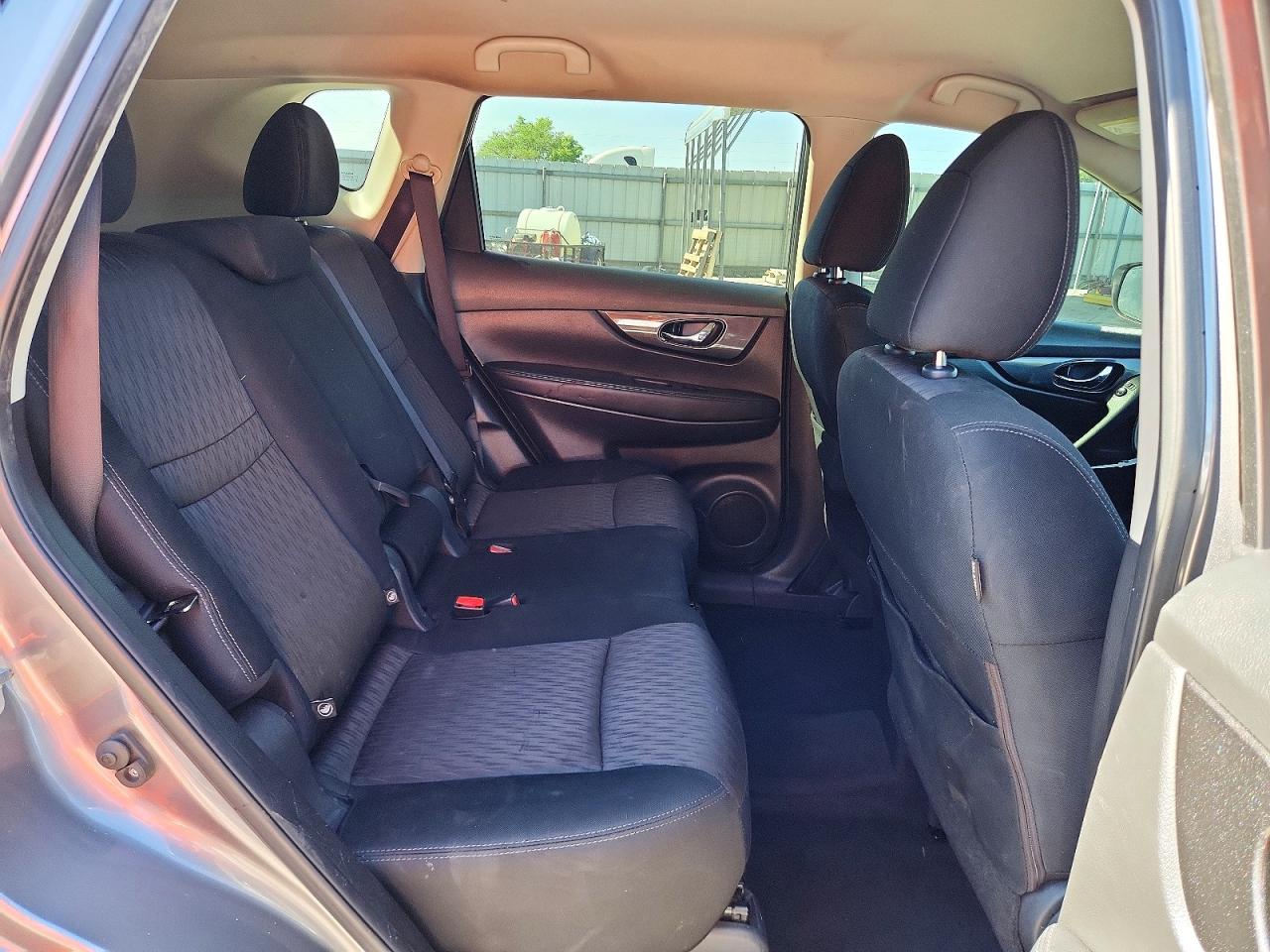 Nissan Rogue Sv