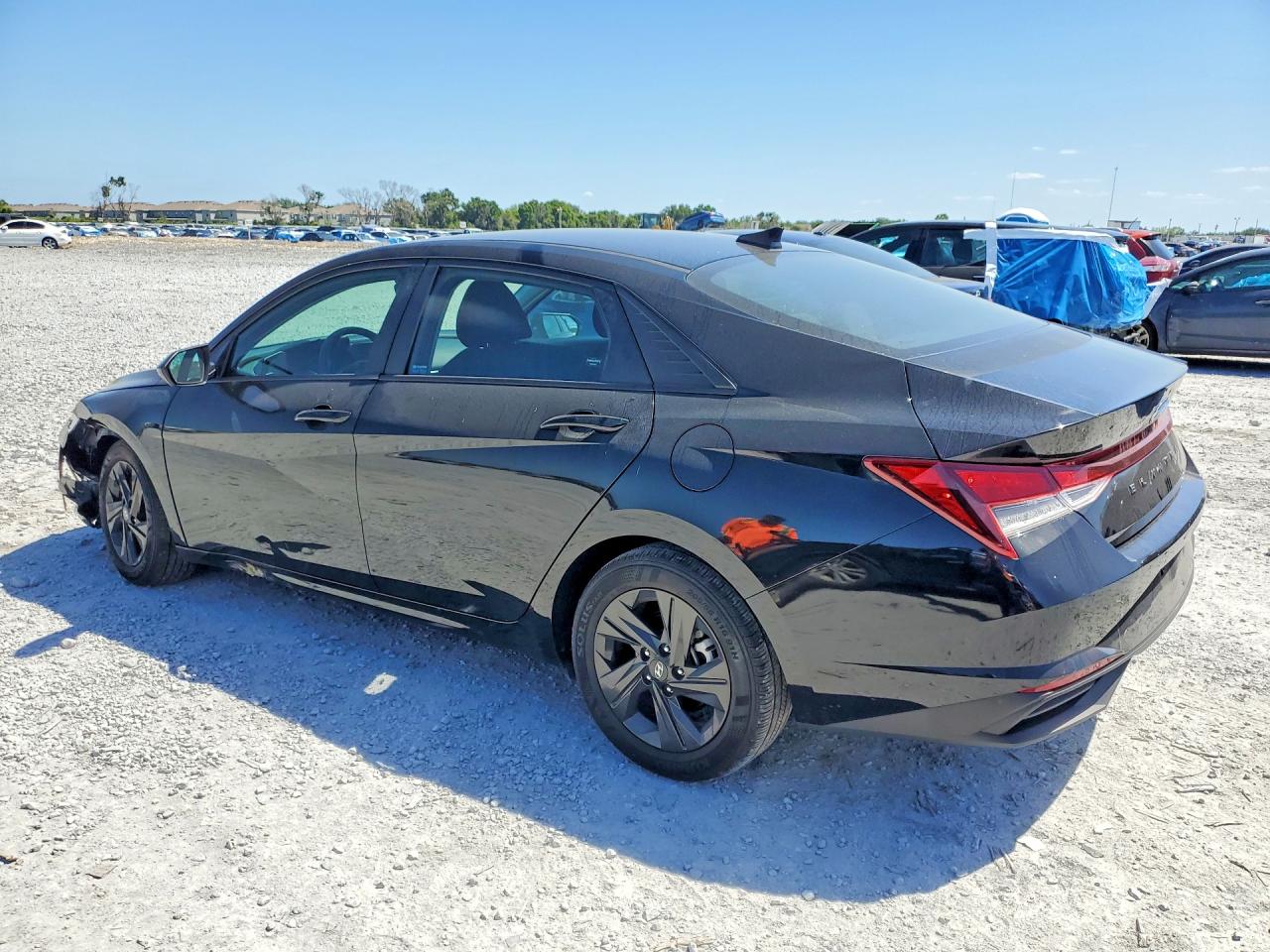Hyundai ELANTRA Sel