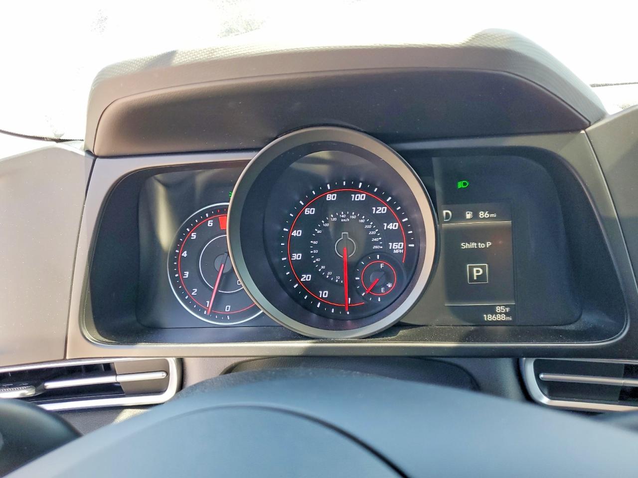 Hyundai ELANTRA Sel