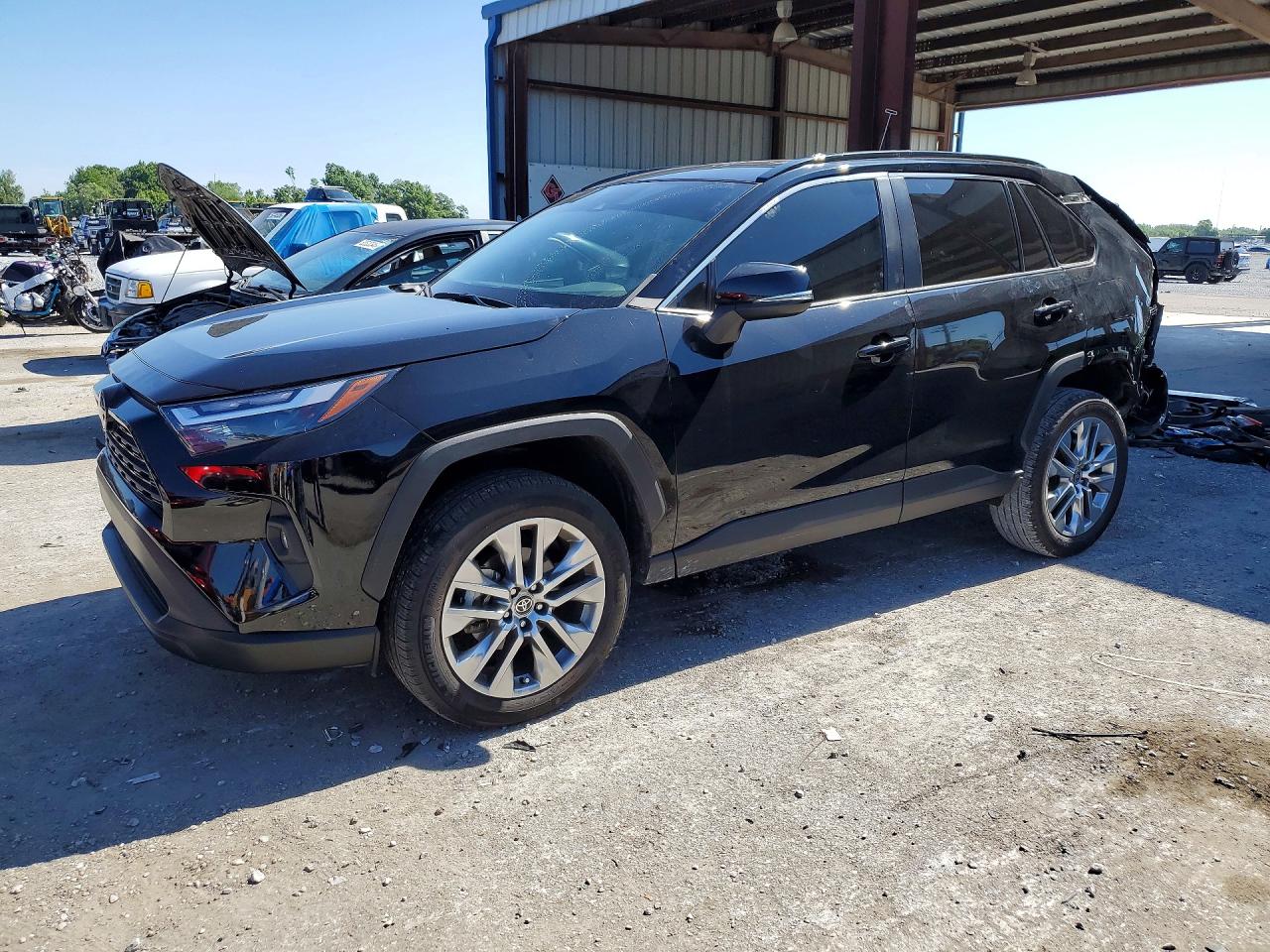 Salvage Toyota RAV4 Image