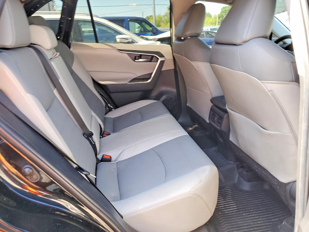 Toyota RAV4 Xle Premium