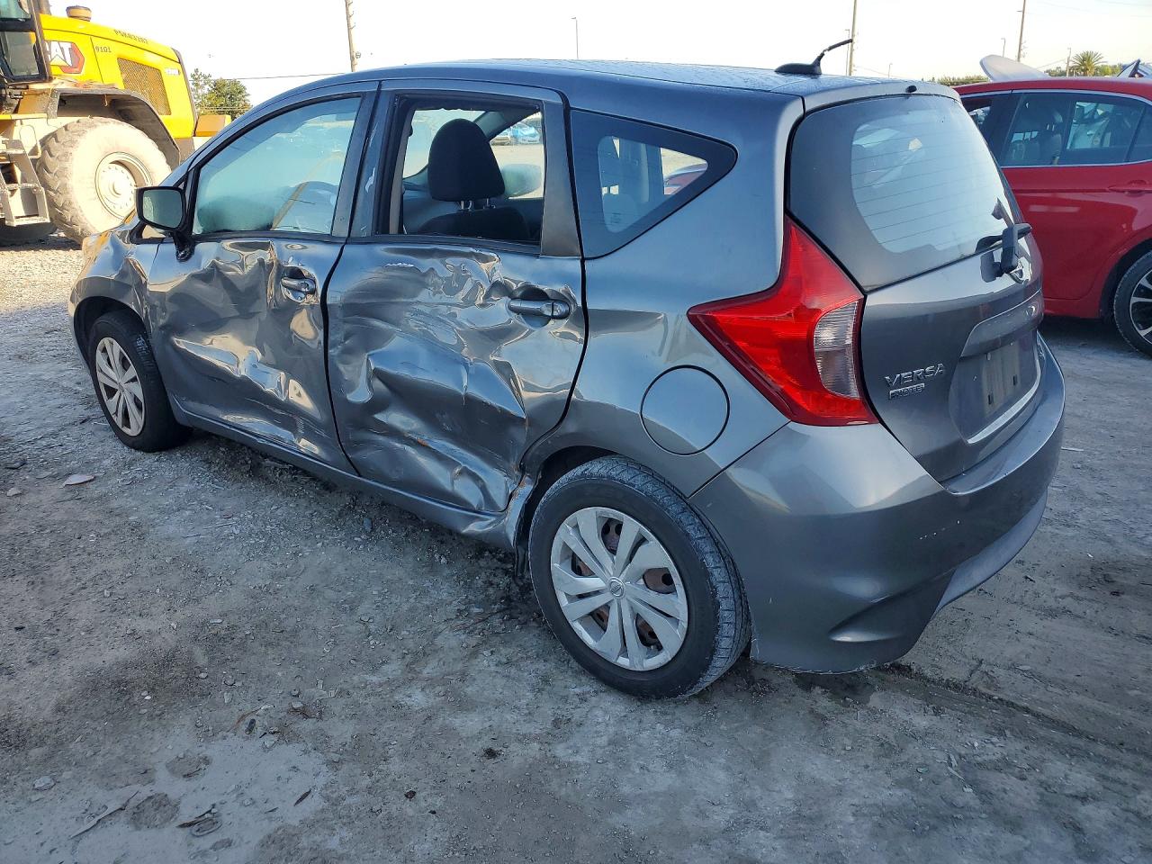 Nissan Versa Sv