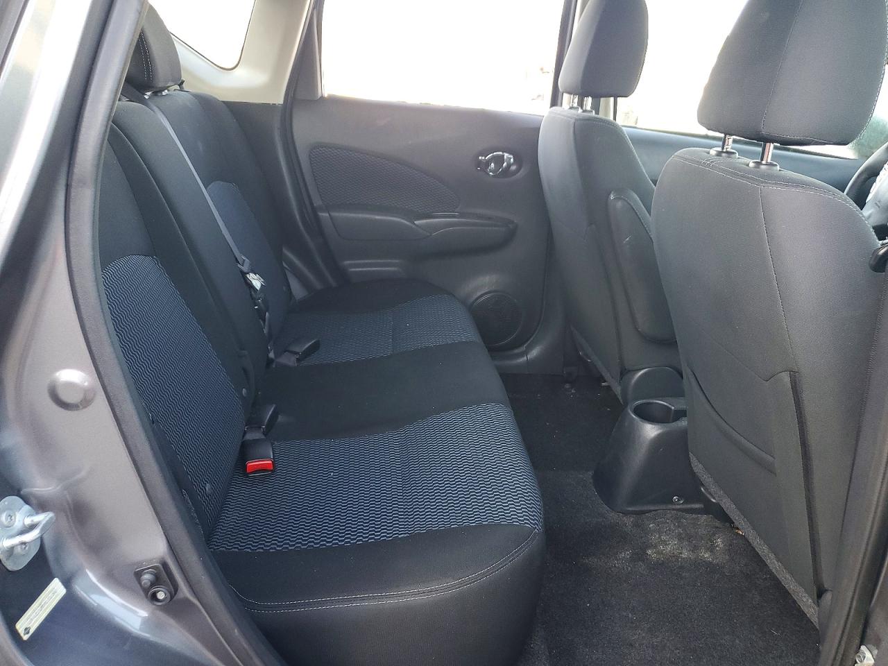 Nissan Versa Sv