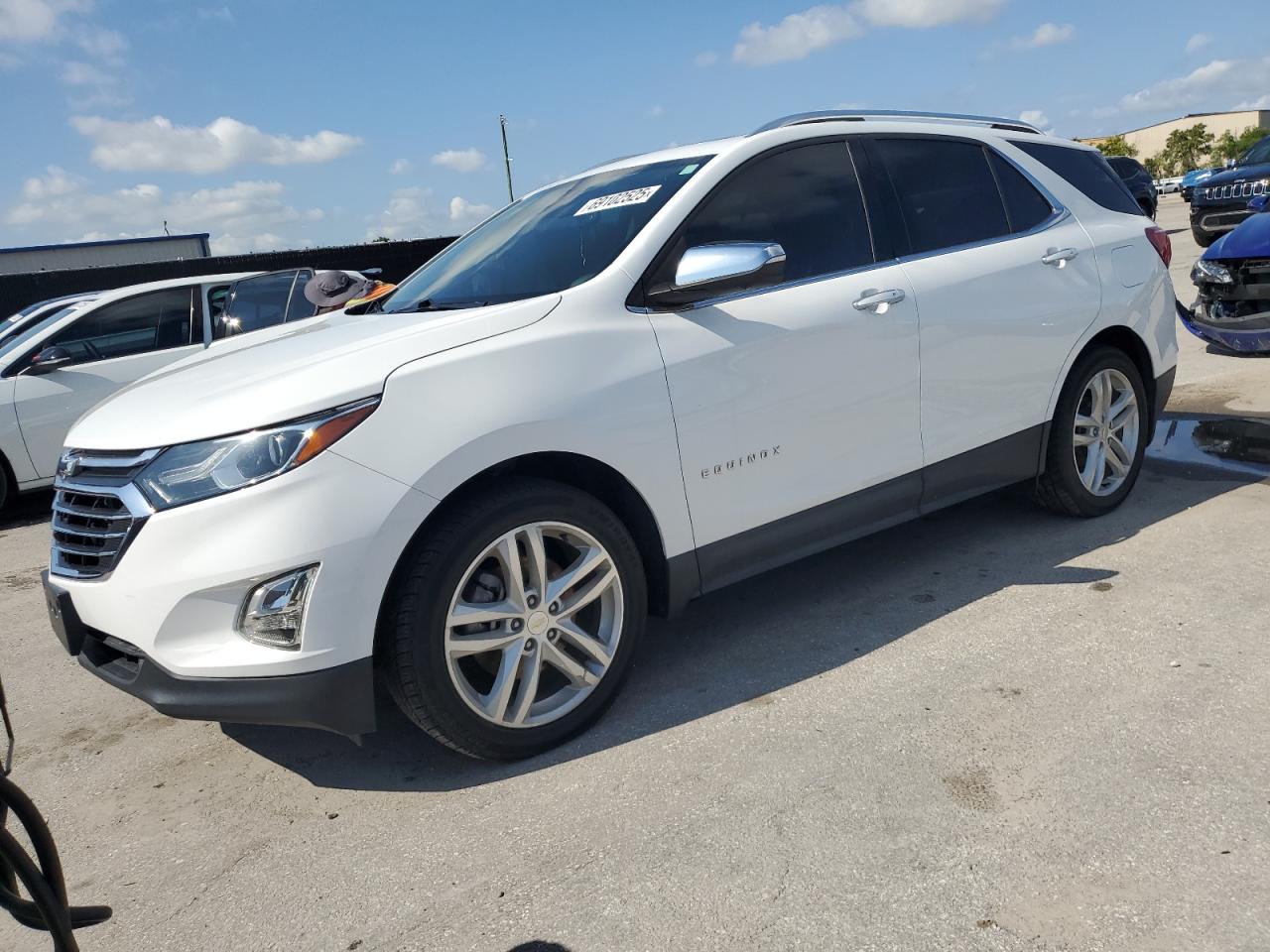 Salvage Chevrolet Equinox Image
