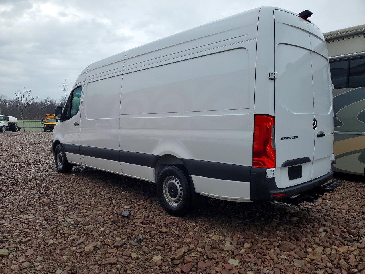 Mercedes-Benz Sprinter 2500