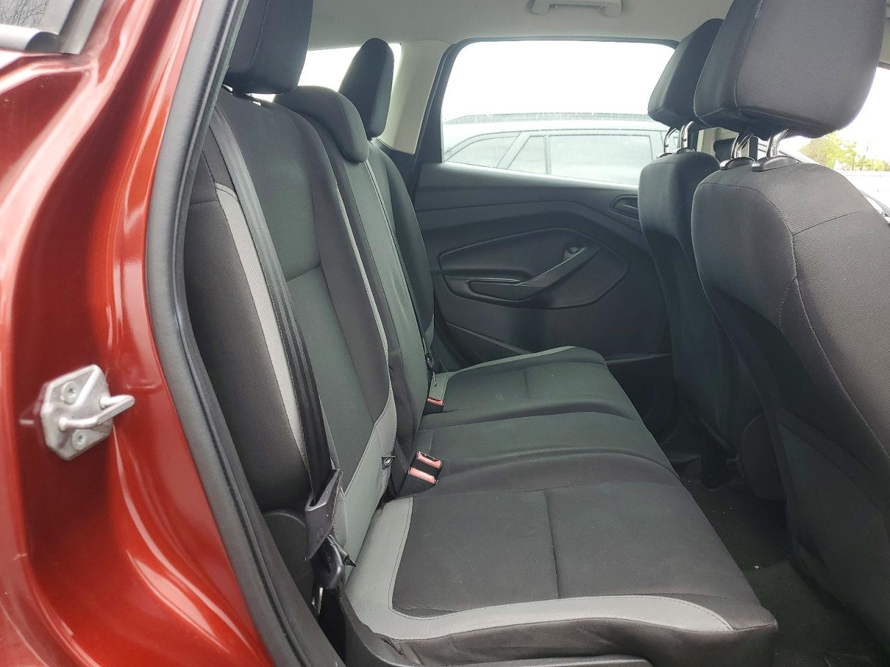 Ford Escape S