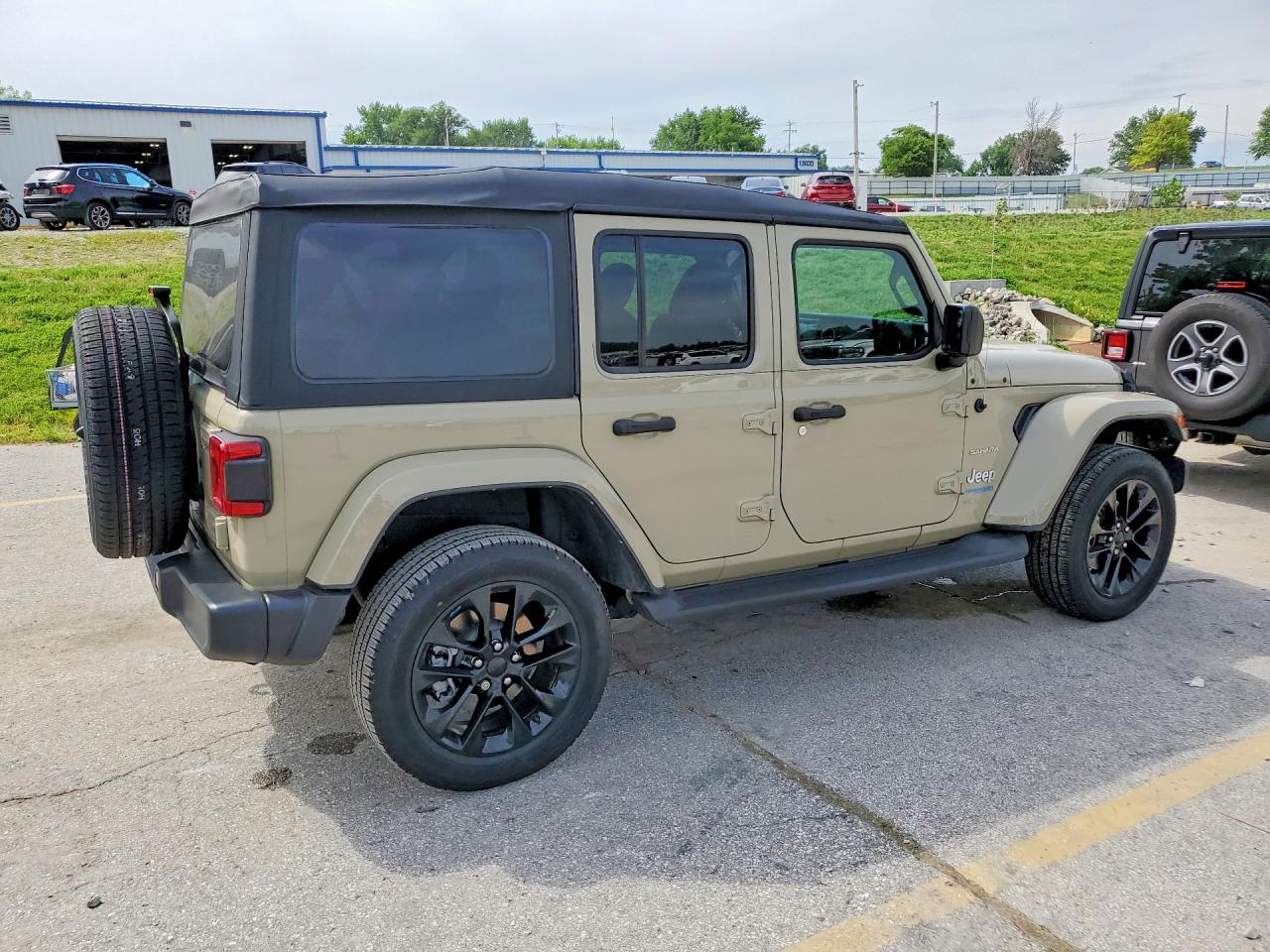 Jeep Wrangler Sahara 4xe