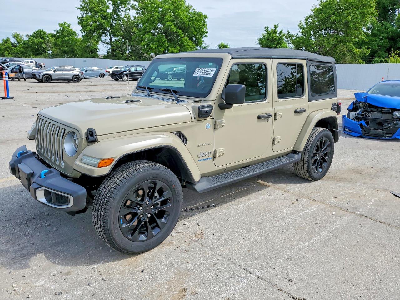 Salvage Jeep Wrangler Image