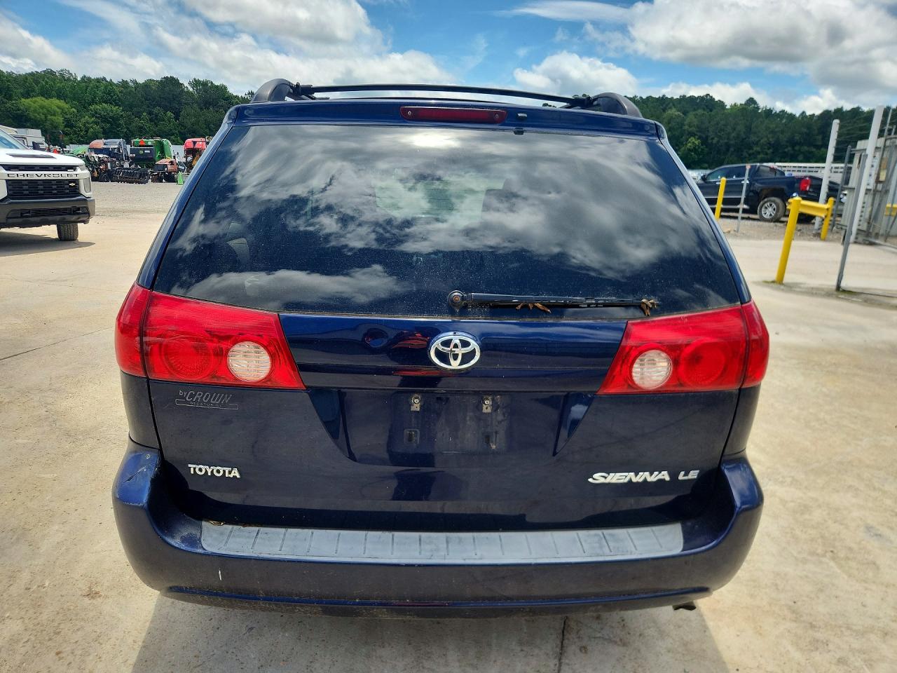 Toyota Sienna Le 7-passenger