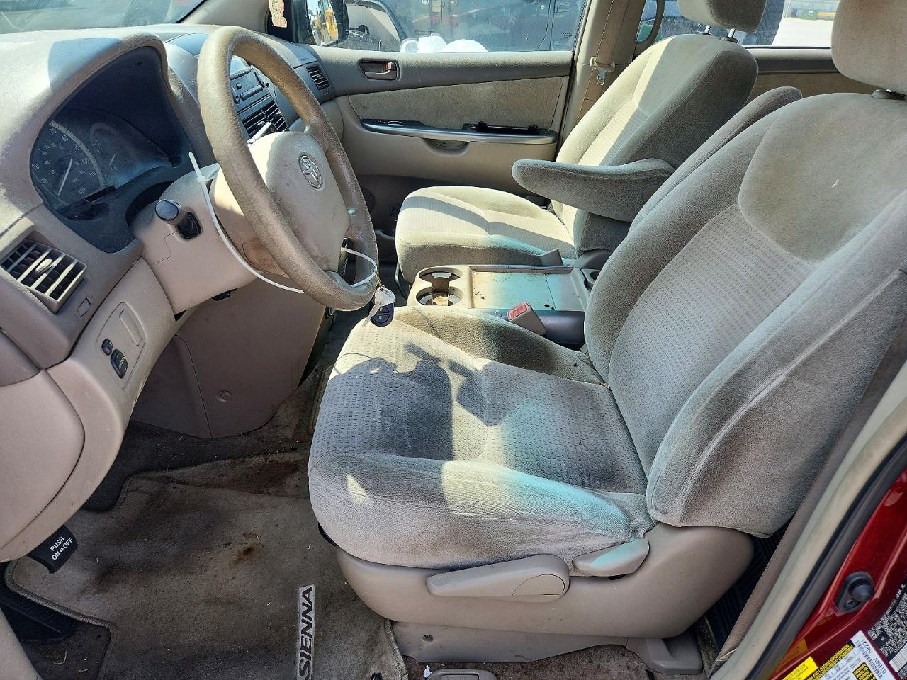 Toyota Sienna Ce 8-passenger
