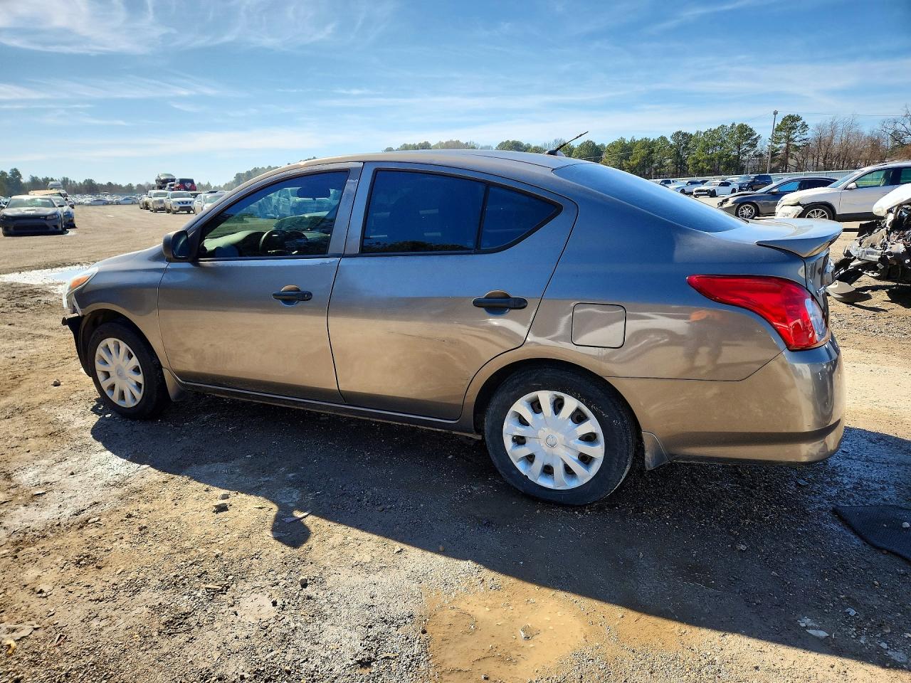 Nissan Versa 1.6 S Plus