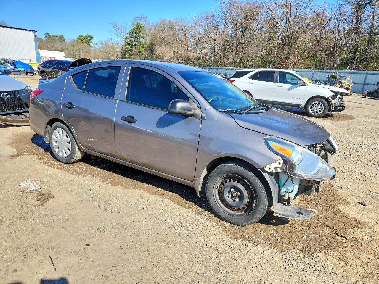 Nissan Versa 1.6 S Plus