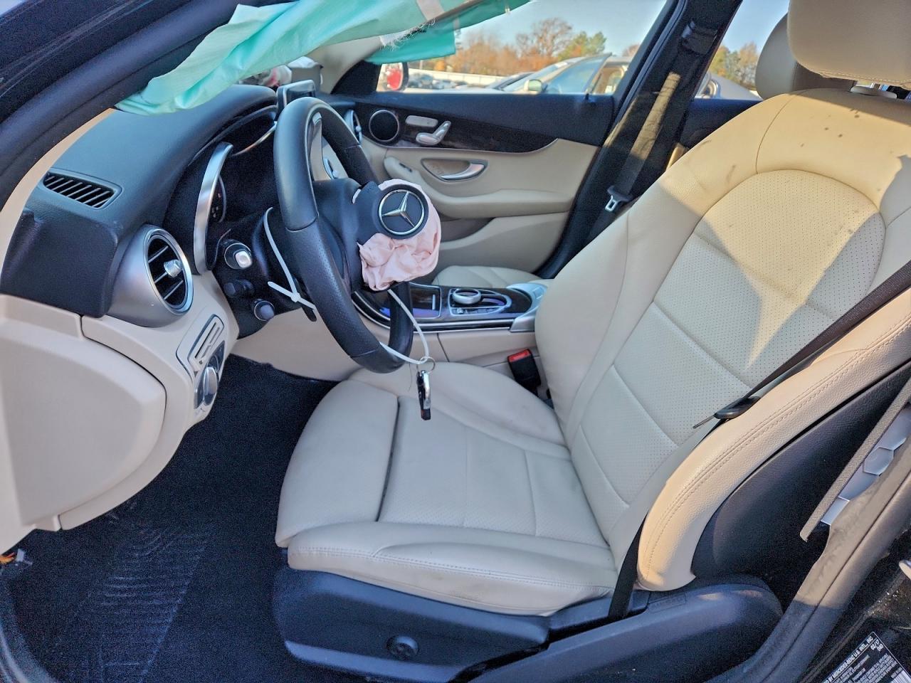 Mercedes-Benz C-Class 300