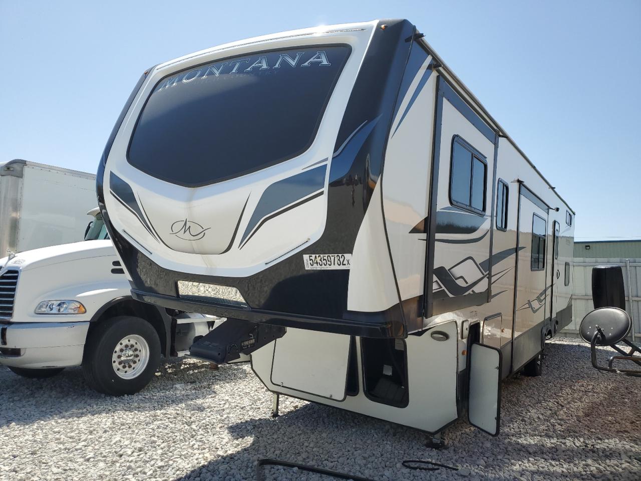 Montana Trailer