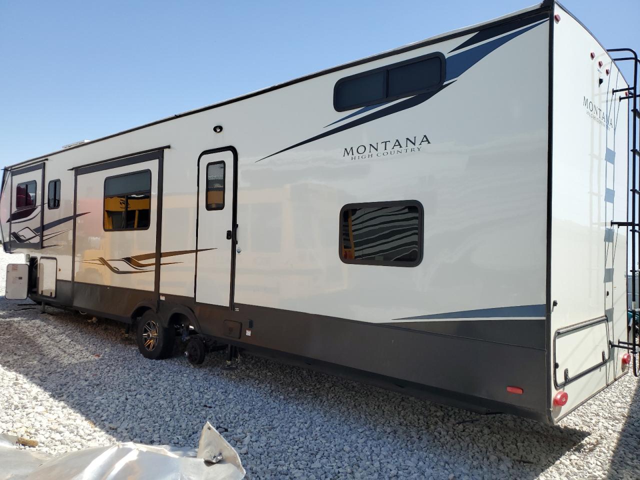 Montana Trailer