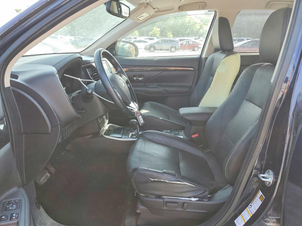 Mitsubishi Outlander Se