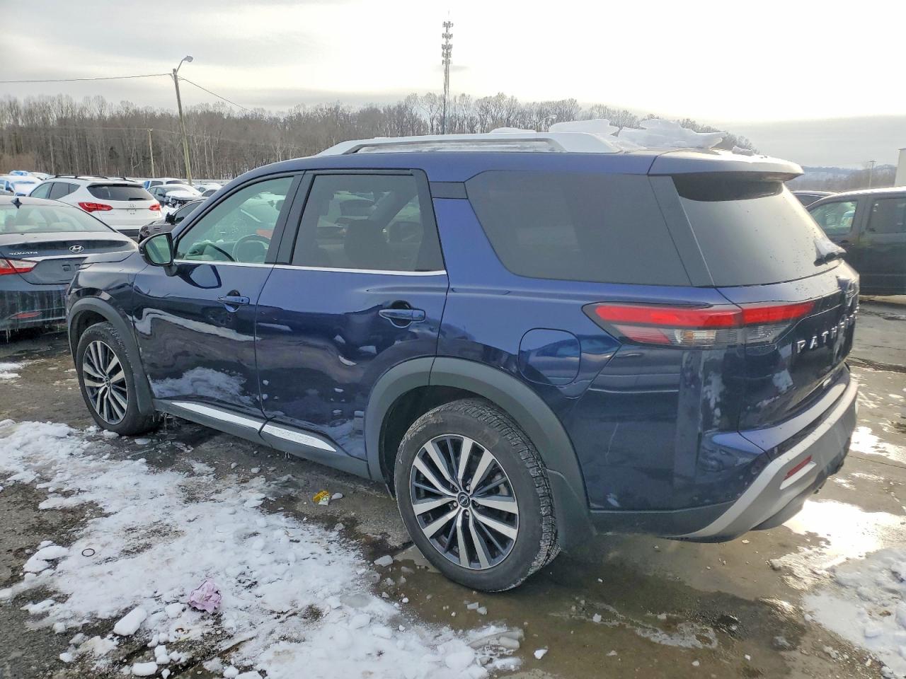 Nissan Pathfinder Platinum