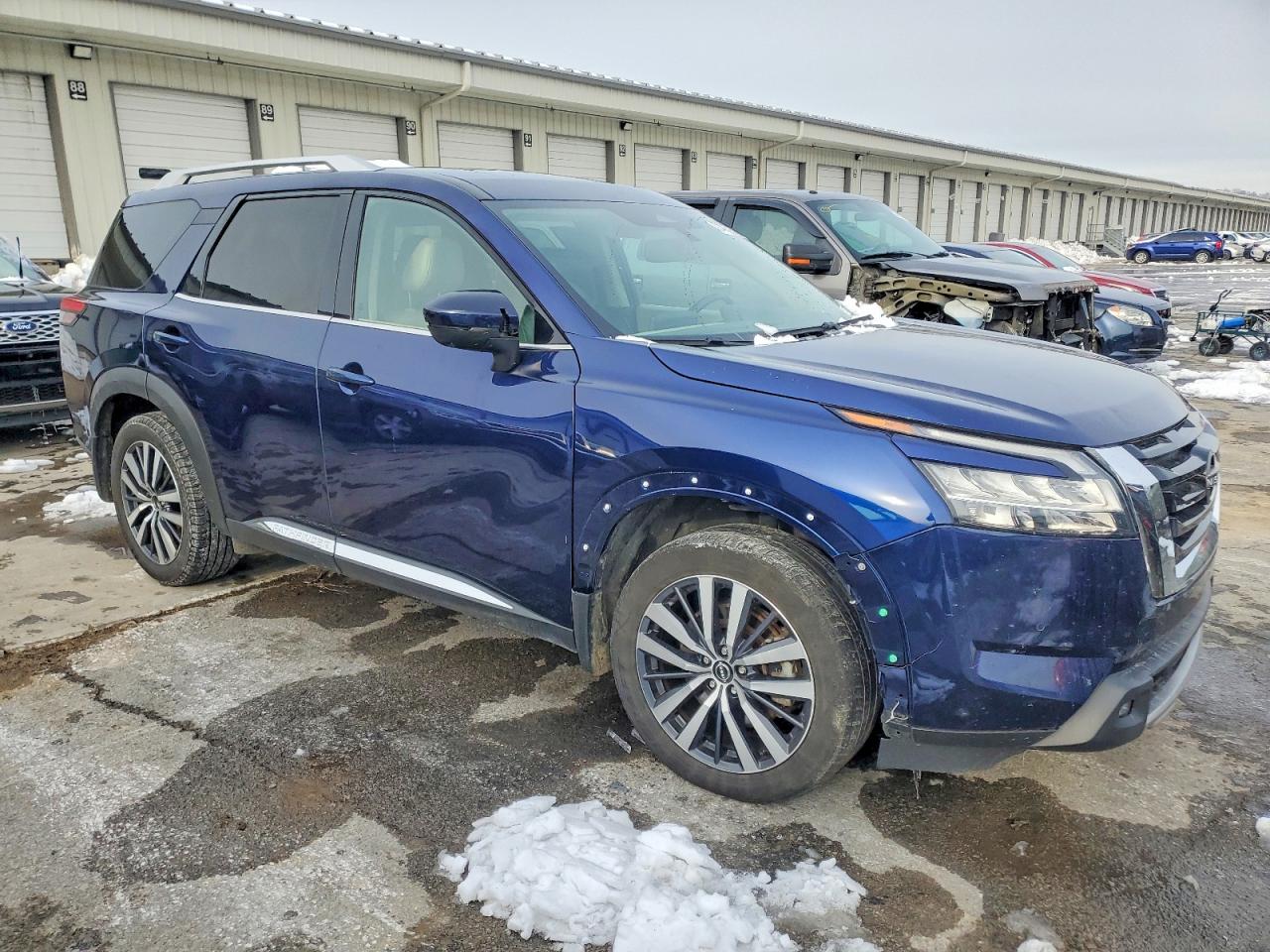 Nissan Pathfinder Platinum