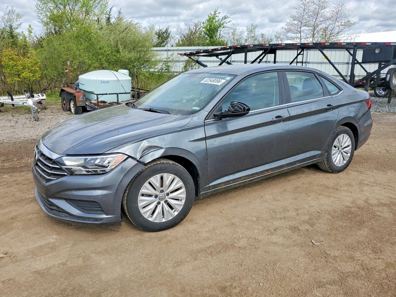 Salvage Volkswagen Jetta Image
