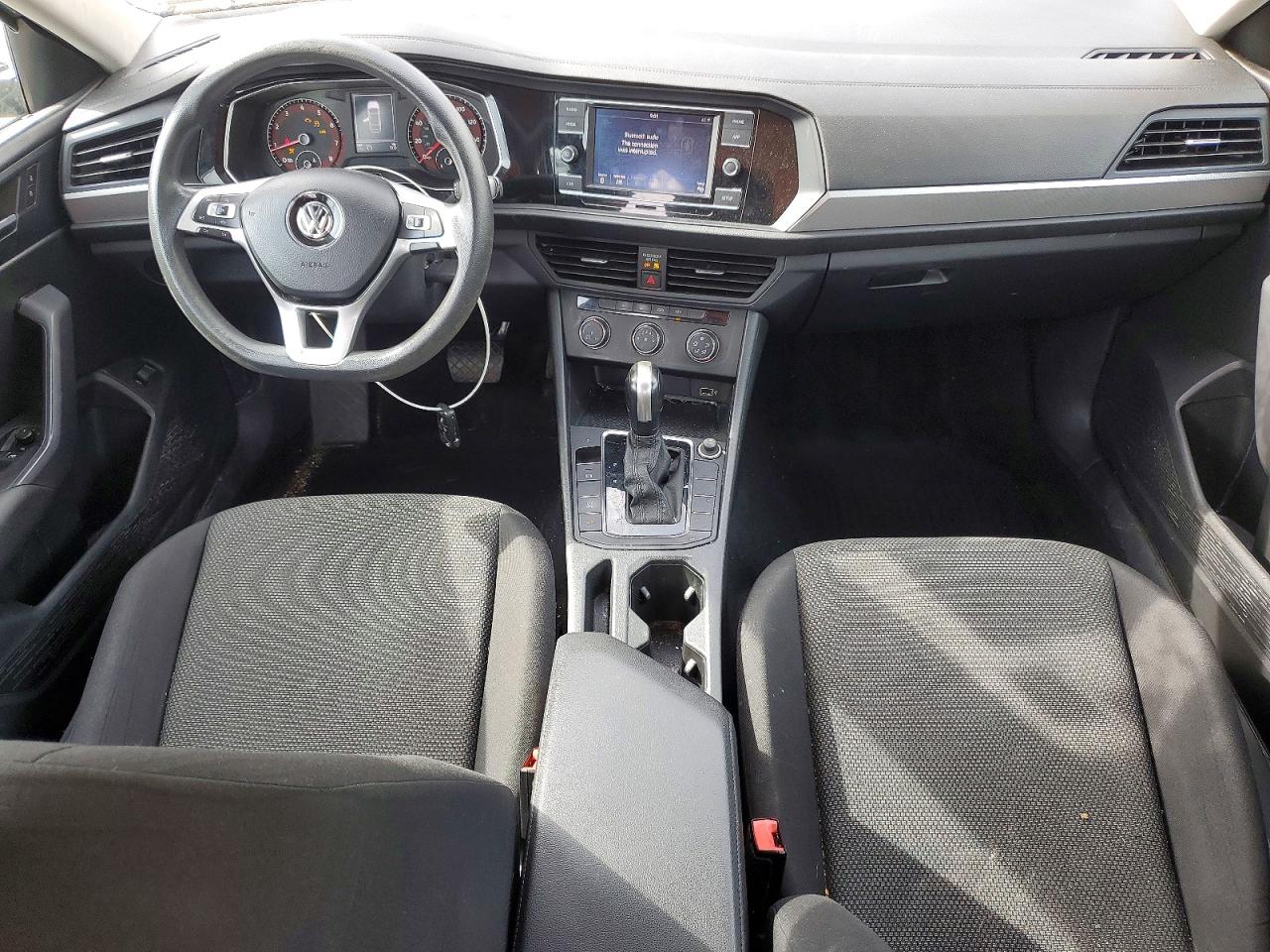Volkswagen Jetta S