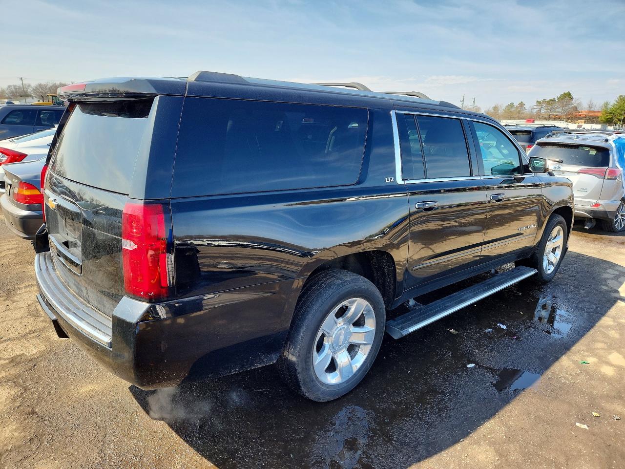 Chevrolet Suburban K1500 Ltz