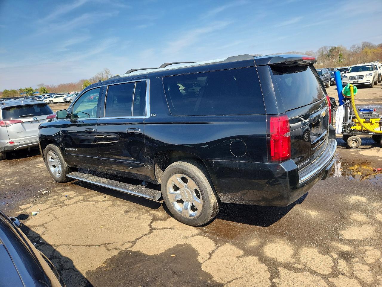 Chevrolet Suburban K1500 Ltz