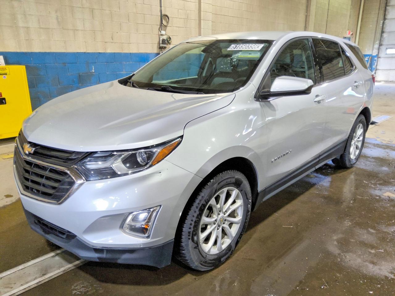 Salvage Chevrolet Equinox Image