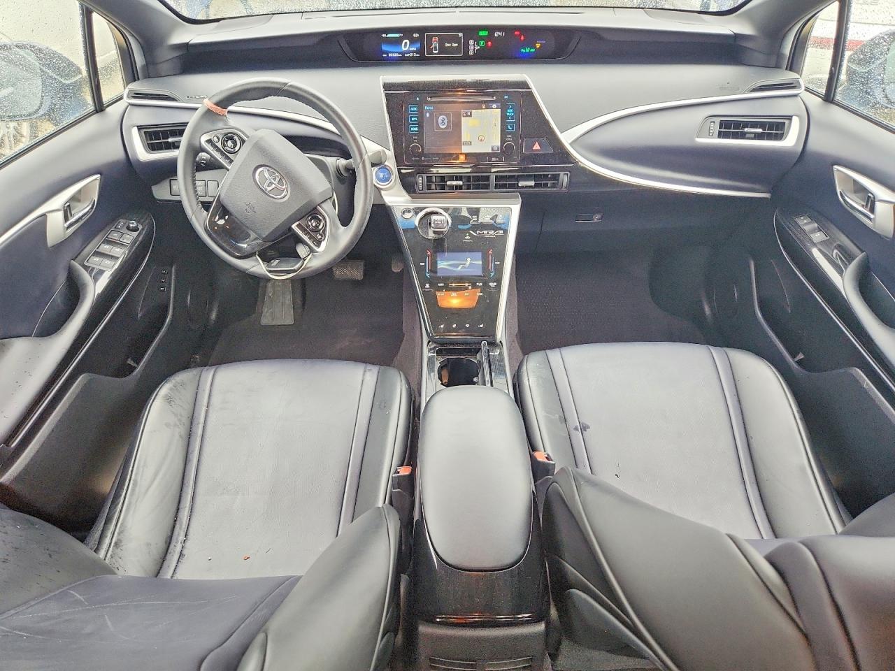 Toyota Mirai Base